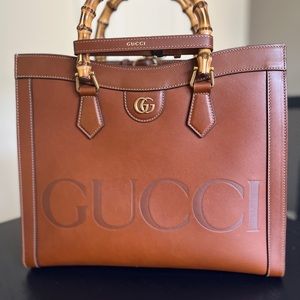 Gucci Diana Medium Tote Bag